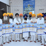 ਸੱਚਖੰਡ ਸ੍ਰੀ ਹਰਿਮੰਦਰ ਸਾਹਿਬ ਵਿਖੇ ਸੋਨੇ ਦੀ ਧੁਆਈ ਸੇਵਾ ਸ਼ੁਰੂ