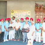 ਬੇਰੁਜ਼ਗਾਰਾਂ ਨੂੰ ਤਕਨੀਕੀ ਸਿੱਖਿਆ ਦੇ ਕੇ ਡਾ. ਓਬਰਾਏ ਨੇ ਰੋਜ਼ਗਾਰ ਸ਼ੁਰੂ ਕਰਨ ਲਈ ਦਿੱਤੀਆਂ ਸਿਲਾਈ ਮਸ਼ੀਨਾਂ